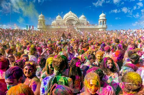 Holi Festival 2024 India - Elna Salaidh