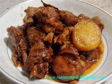 Reel and Grill: Adobong Manok Sa Tomato Sauce (Chicken Adobo with Tomato Sauce)