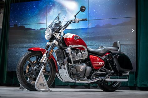 Royal Enfield Unveils Super Meteor 650 Cruiser - Roadracing World ...