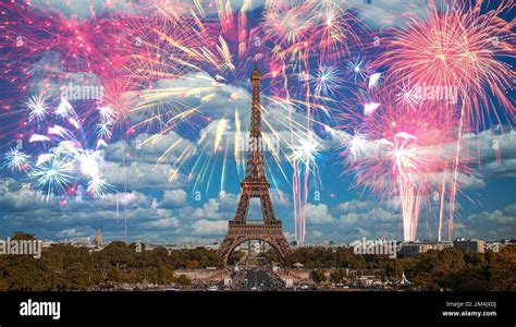 fireworks over the Eiffel tower New Year in Paris Stock Photo - Alamy