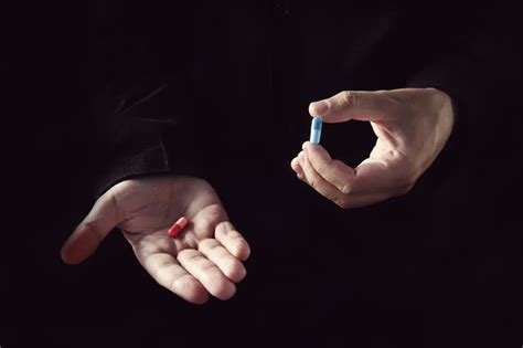 Matrix red pill blue pill - holdench