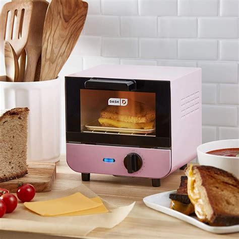 This Retro Mini Toaster Oven Is Perfect For Small Kitchens | POPSUGAR Food