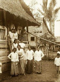 1900. Minahasa Old Photos, Indonesian Women, Vintage Photography