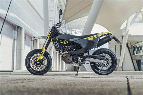 2023 Husqvarna 701 Supermoto [Specs, Features, Photos] | LaptrinhX