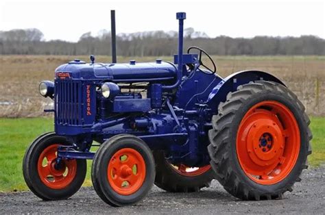 Top 10 Old Tractor Brands In The World - Sand Creek Farm