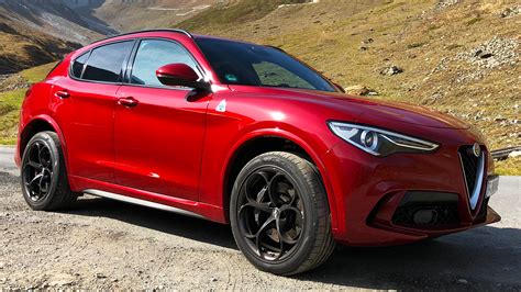 Alfa Romeo Stelvio QV – Test drive with 510 hp at the Stelvio Pass | quickcareview.com - Free ...