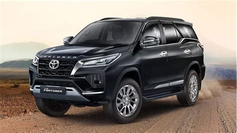 [100+] Toyota Fortuner Wallpapers | Wallpapers.com