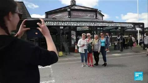 Welcome to Llanfairpwllgwyngyll, the longest place name in Europe - France 24