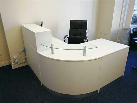 Buy magickitchens WHITE RECEPTION DESK CURVED RECEPTION DESK CORNER GLASS SHELF COMPUTER TABLE ...