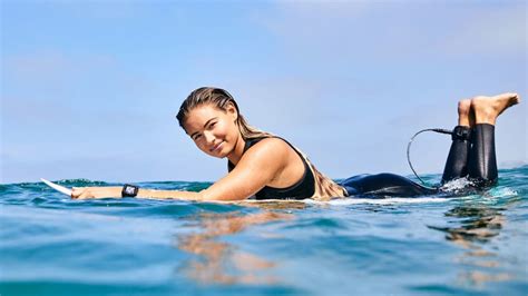 Surfing Equipment for Beginners: Your Surf Gear Guide - Rip Curl