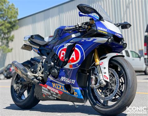 Yamaha R1 Racing Bikes