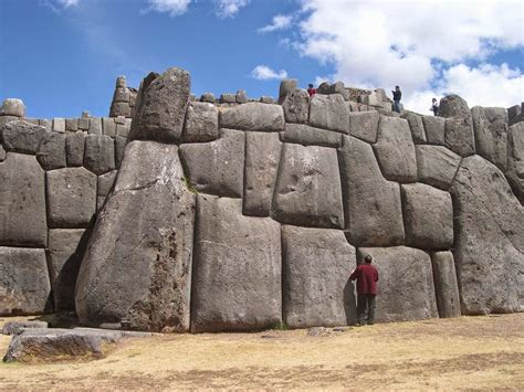 Knorr Architecture Blog: Alien Architecture at Sacsayhuaman