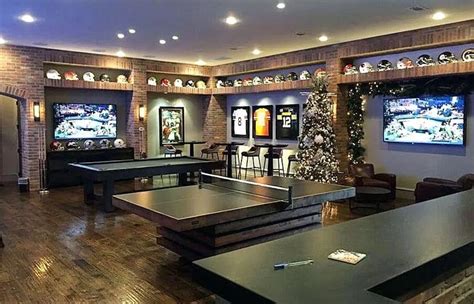 16 Cool Man Cave Ideas for Inspiration | Extra Space Storage | Sports ...