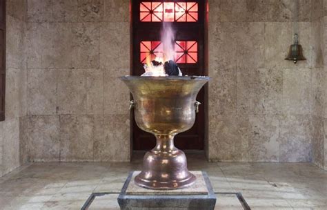 Zoroastrian Fire Temple in Yazd, the most important Zoroastrian fire ...