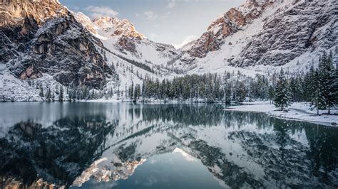 Pragser Wildsee Wallpaper 4K, Snow covered, Italy