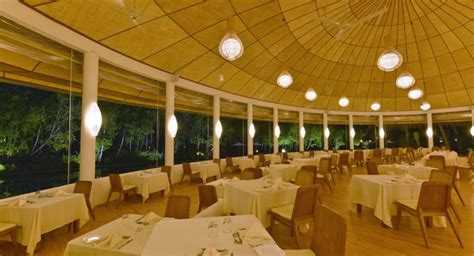 Lake View Restaurant – Dreamland Maldives Resort