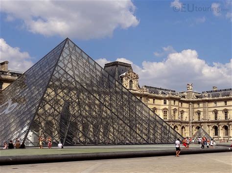 louvre pyramid – EUtouring