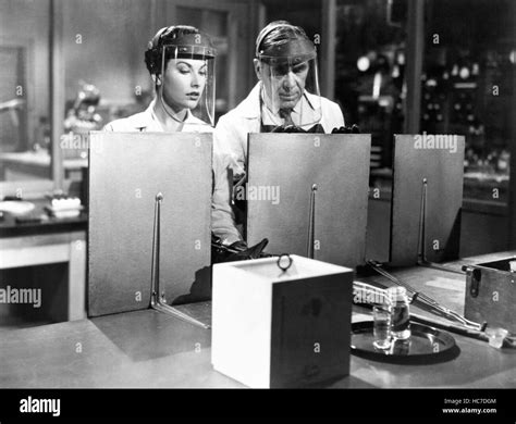 TARANTULA, from left: Mara Corday, Leo. G. Carroll, 1955 Stock Photo - Alamy