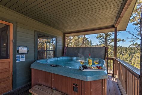 Ruidoso Cabin: Hot Tub & Mountain Views! | Evolve