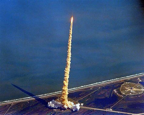 A History of NASA Rocket Launches in 25 High-Quality Photos » TwistedSifter