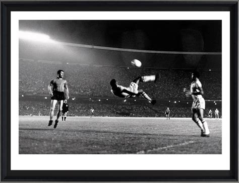 Bicycle Kick | Pelé | Castle Fine Art