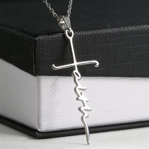 FAITH CROSS CHRISTIAN NECKLACE - RunSpree.com