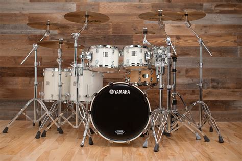 YAMAHA MAPLE CUSTOM ABSOLUTE NOUVEAU 6 PIECE DRUM KIT, WHITE MICA (PRE – Drumazon