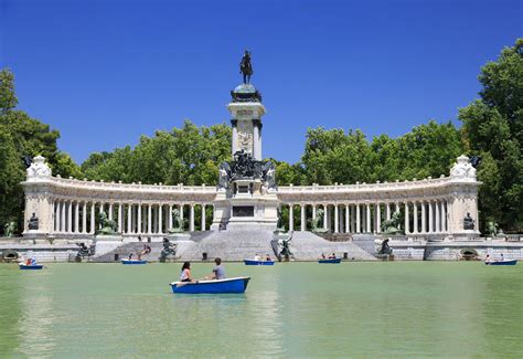 Cool Things To See in Madrid’s Retiro Park