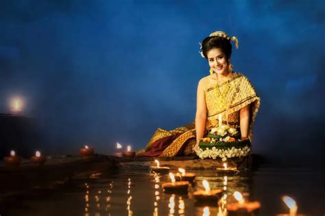 Loy Krathong 2023: A Festival of Water and Light - Thailand NOW