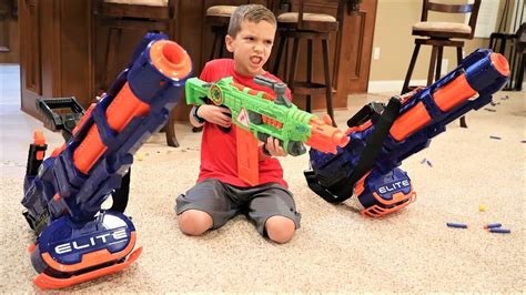 Nerf Elite Titan CS-50 Toy Blaster Fully Motorized 50 Dart Drum 50 Official Elite Dart Spinning ...