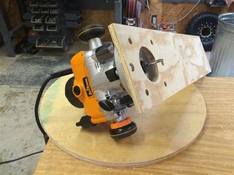 Quick & Easy Circle Cutting Jig For A Router | Wilker Do's