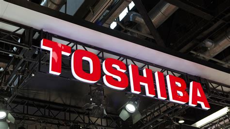 Toshiba to close Japanese factories and offices