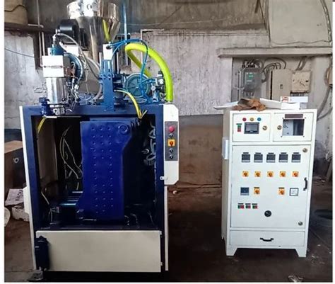 Blow Molding Machine at Rs 1000000 | Blow Molding Machines in Bengaluru | ID: 2852006970512