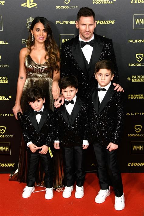 Lionel Messi & Family: Photos Of The Footballer, His Wife & Kids ...