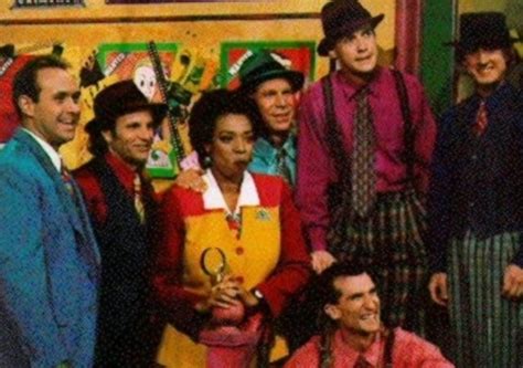 Watch Rockapella Sing The 'Carmen Sandiego' Theme Song