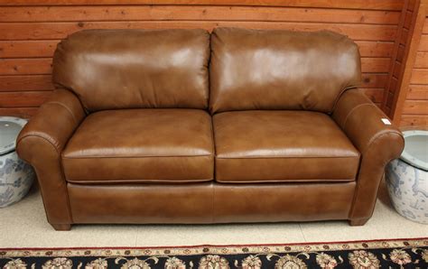 Lot - BROWN LEATHER SLEEPER SOFA, made by Flexsteel Indu