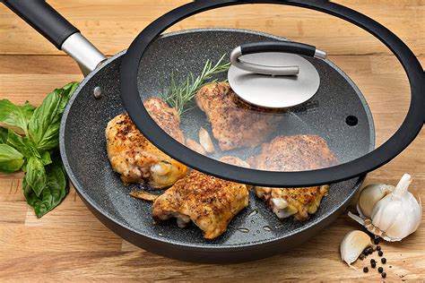 Top 10 Best Nonstick Frying Pans in 2020 Reviews & Buying Guide