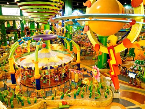 [SALE] Discover Malaysia's Largest Indoor Theme Park - Ticket KD