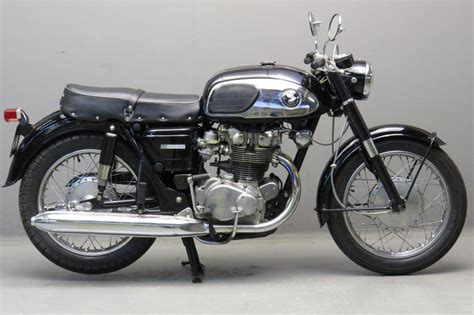 Honda 1967 CB450 Black Bomber 444cc 2 cyl ohv - Yesterdays