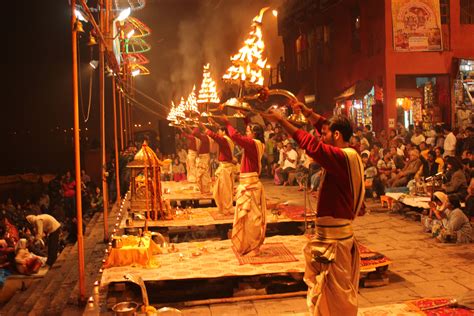 Evening Ganga Aarti - Varanasi #india #tnwtravels #tnwindiatravel #travel #journey #holiday ...