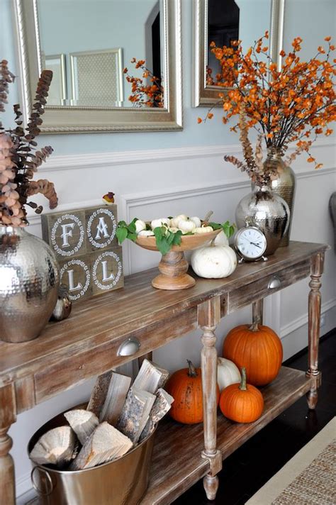 15 Ideas To Decorate The Entryway For The Fall - Shelterness