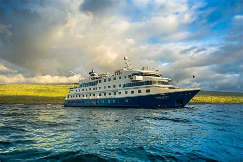 Santa Cruz II Galapagos Cruise | Galapagos Luxury Cruises