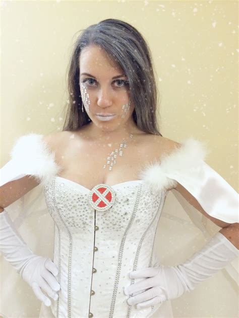 Emma Frost/White Queen Halloween Costume #XMen - I love the crystal Xv#Halloween | Queen ...