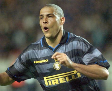 Top 10 Greatest Inter Milan Players Of All Time