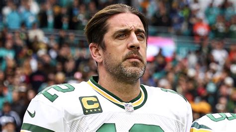 Packers QB Aaron Rodgers receives permission to speak with Jets