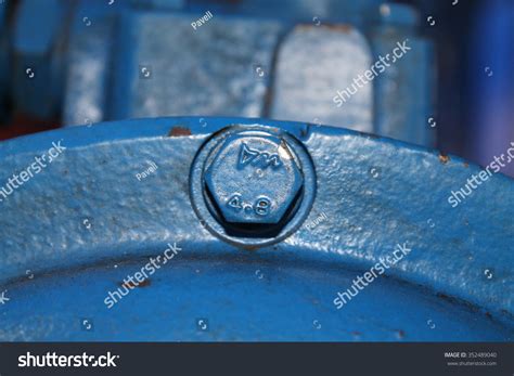 Flanged Nuts Bolts Stock Photo 352489040 | Shutterstock