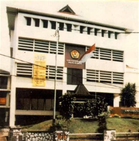 Universitas Pasundan - Bandung