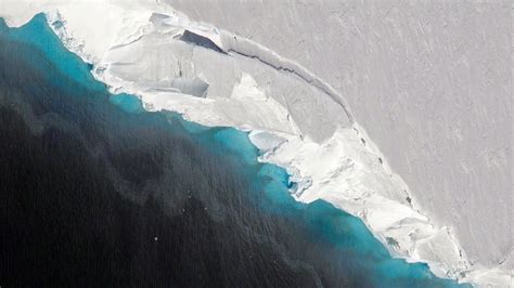 Temperatures at a Florida-Size Glacier in Antarctica Alarm Scientists ...