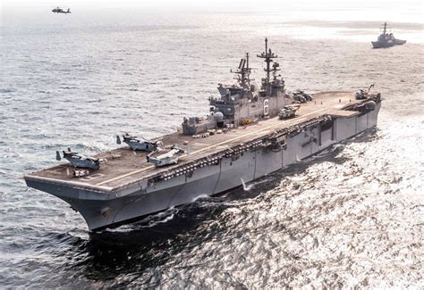 USS America (LHA-6) Amphibious Assault Ship / Helicopter Carrier