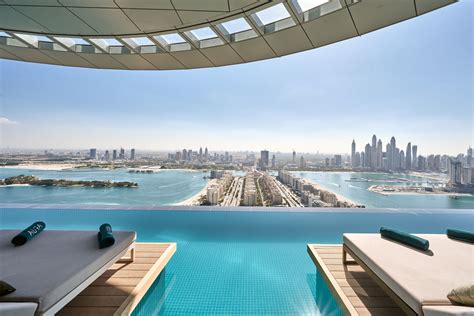 AURA SKYPOOL Dubai | VIP ISLAND BED